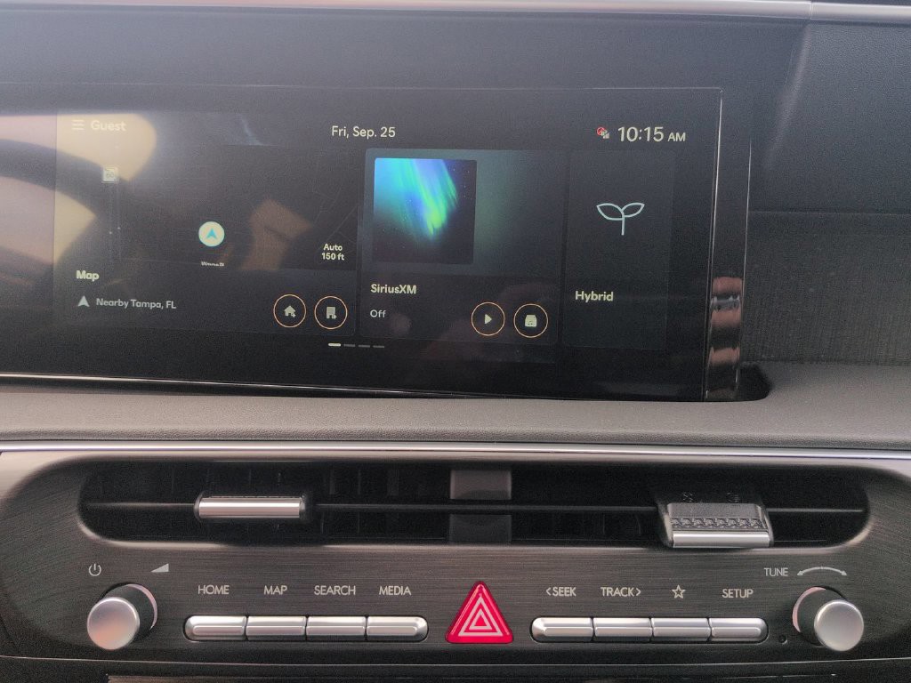 New 2027 Gray Hyundai Blue SEL Premium image 24