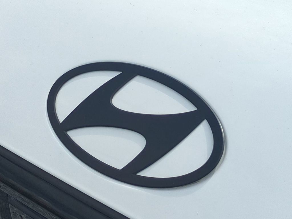 New 2027 White Hyundai XRT image 13