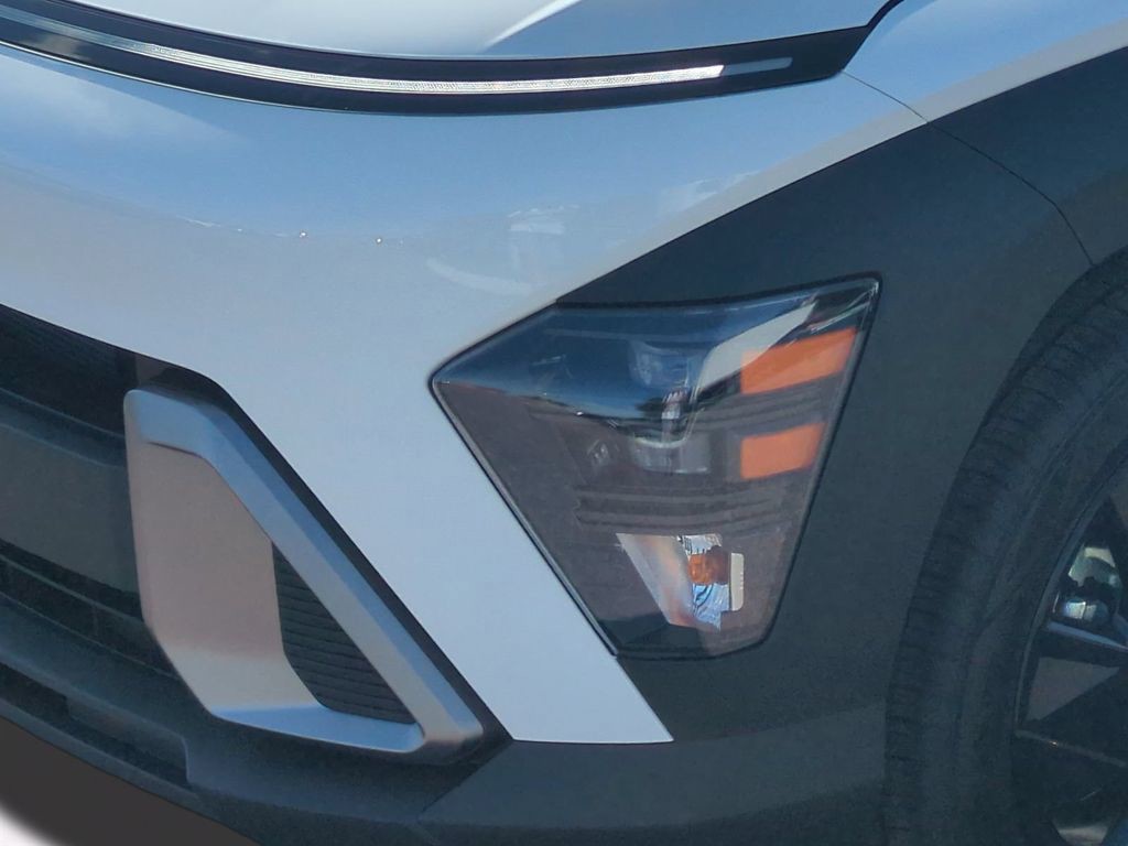 New 2027 White Hyundai SEL Sport image 10