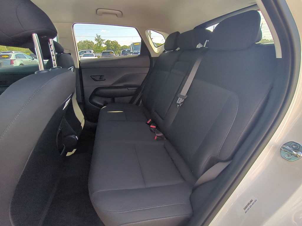 New 2027 White Hyundai SEL Sport image 15