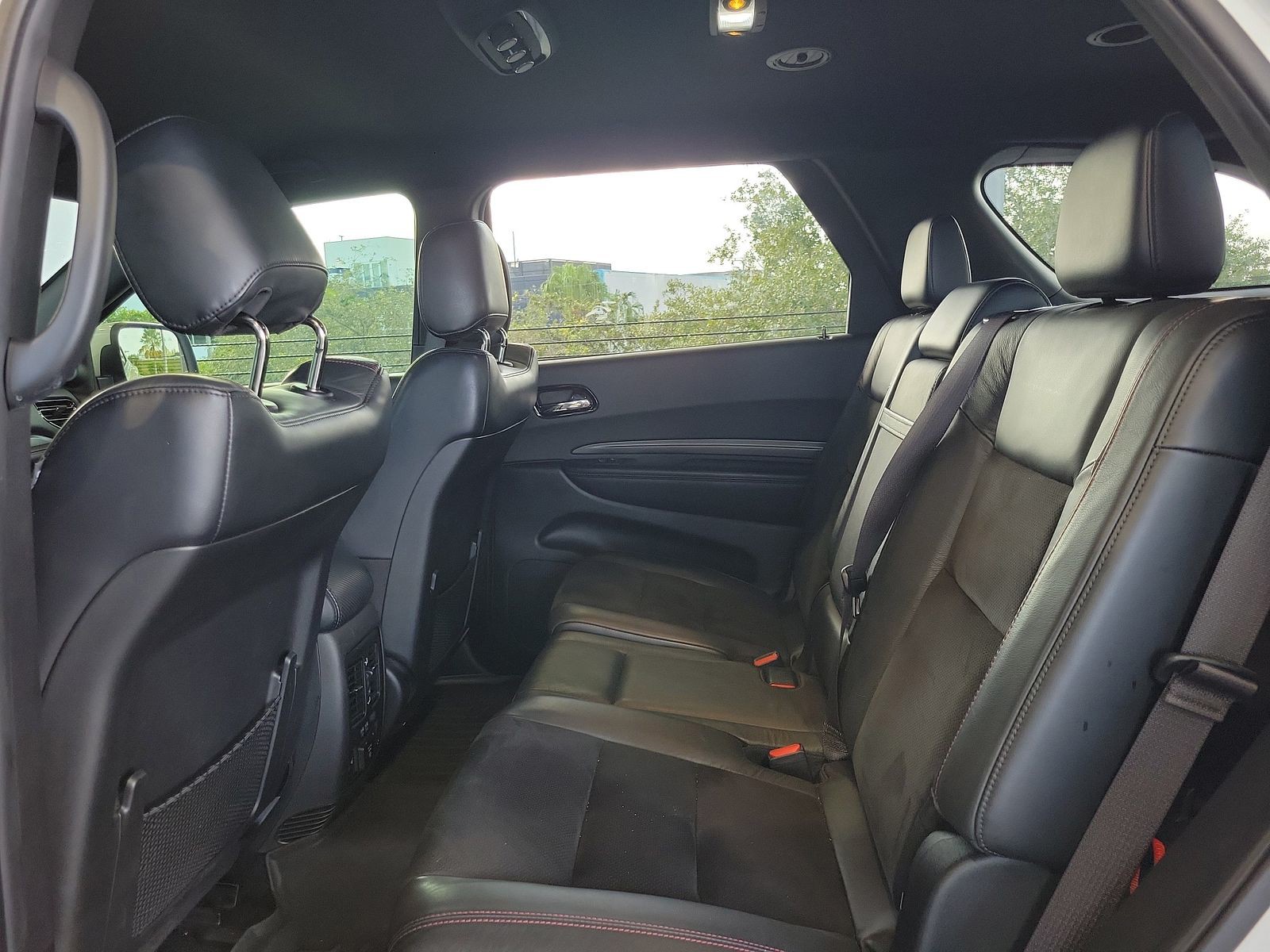 Used 2022 White Knuckle Clearcoat Dodge R/T image 9