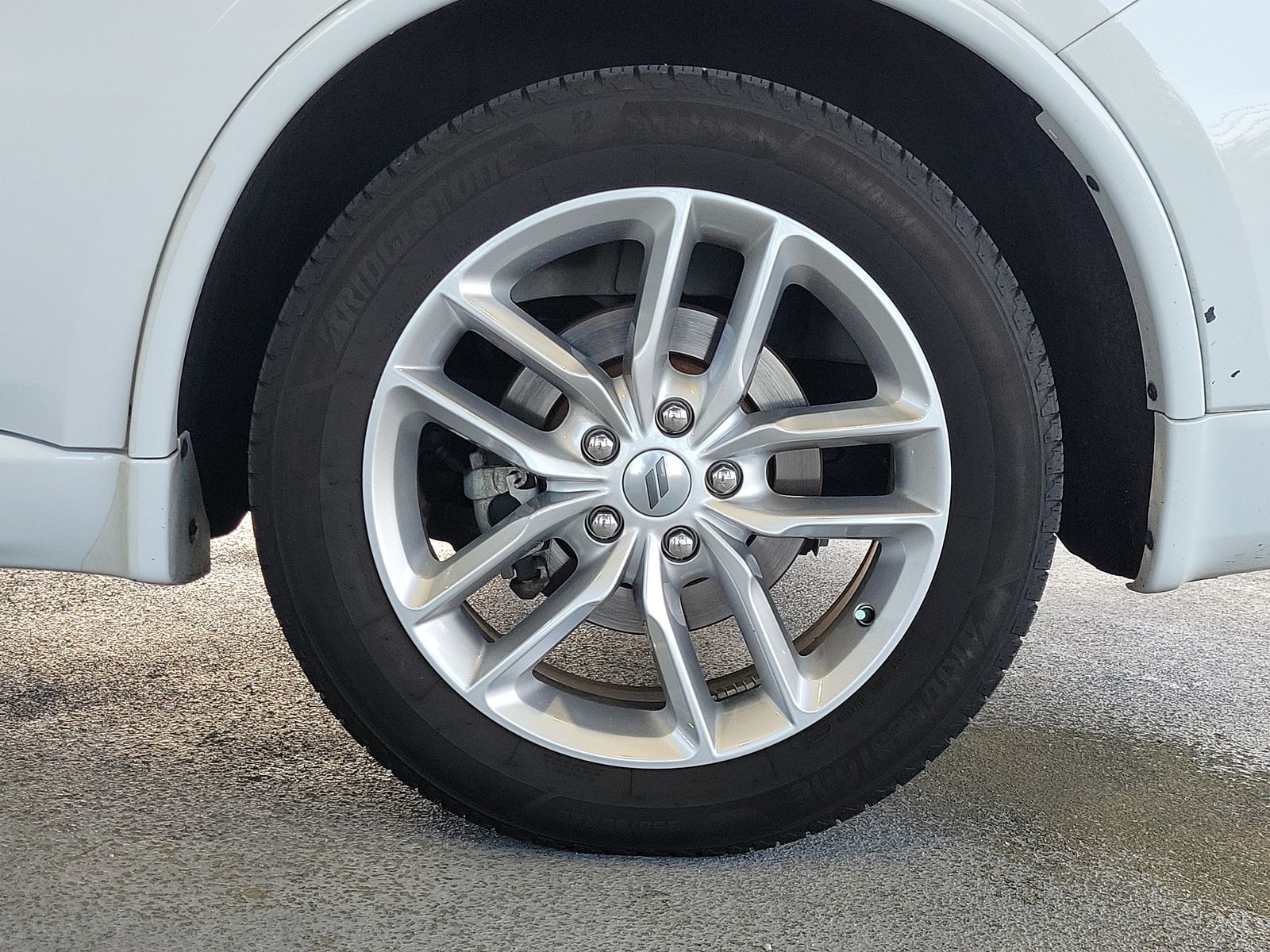 Used 2022 White Knuckle Clearcoat Dodge R/T image 5