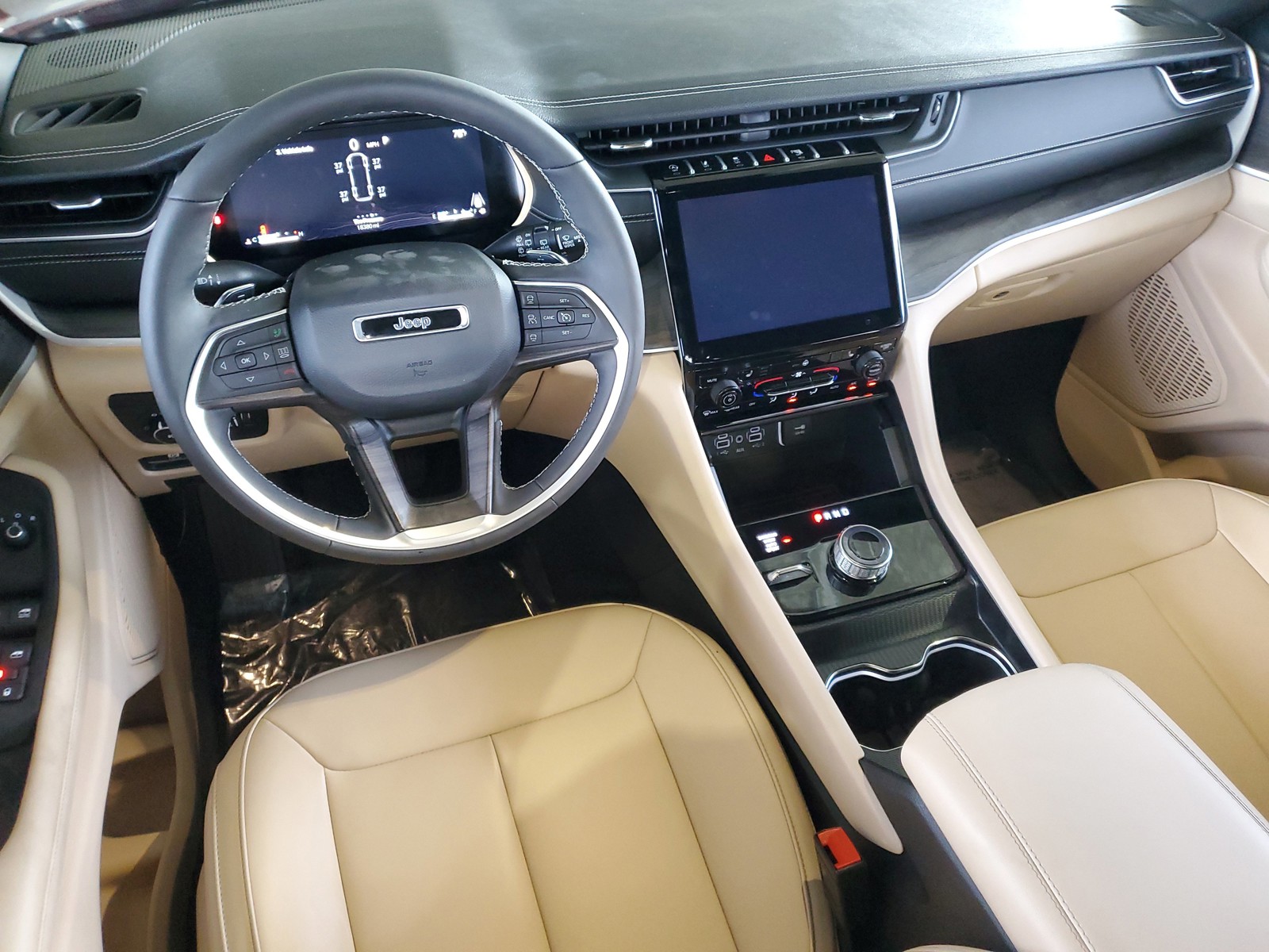 2025 Jeep Grand Cherokee L Limited - Photo 13