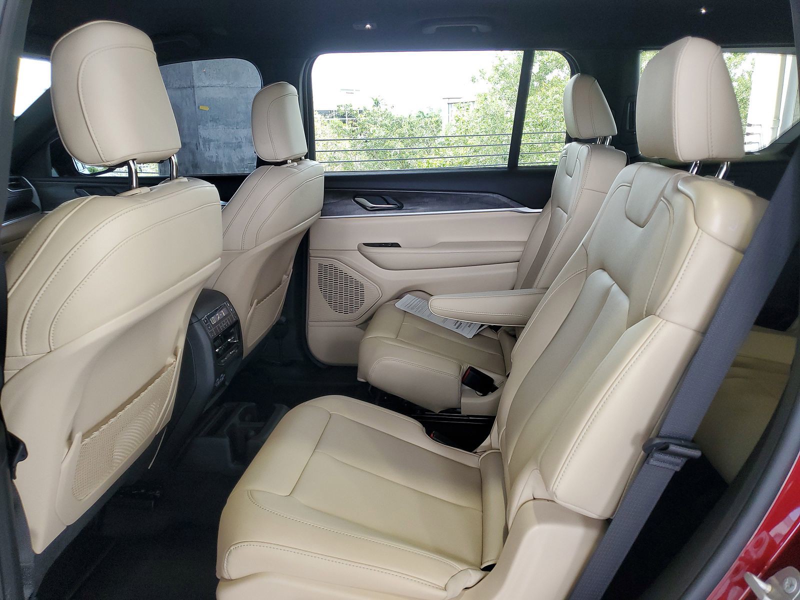 2025 Jeep Grand Cherokee L Limited - Photo 9