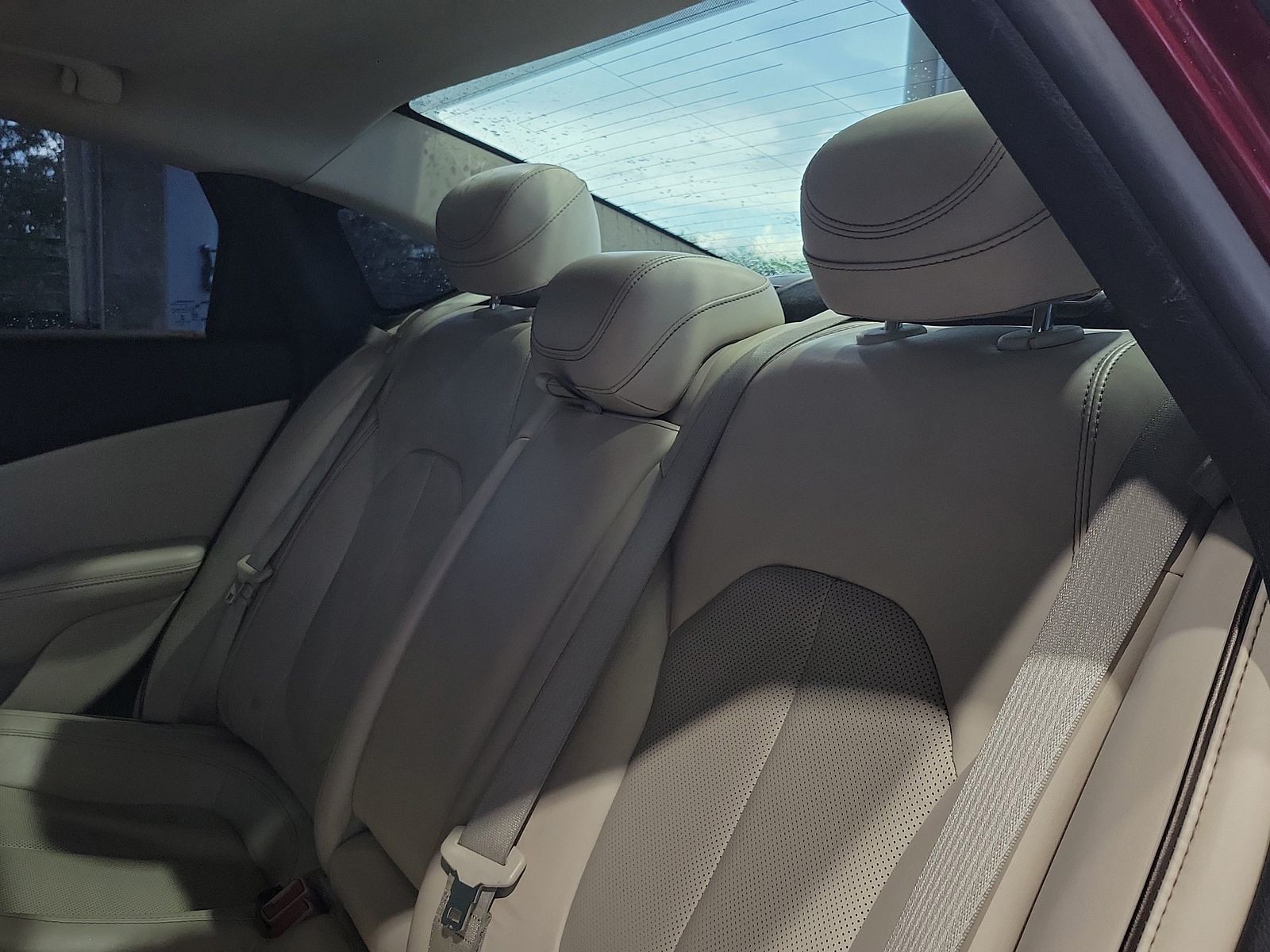 Used 2015 Velvet Red Pearlcoat Chrysler C image 8