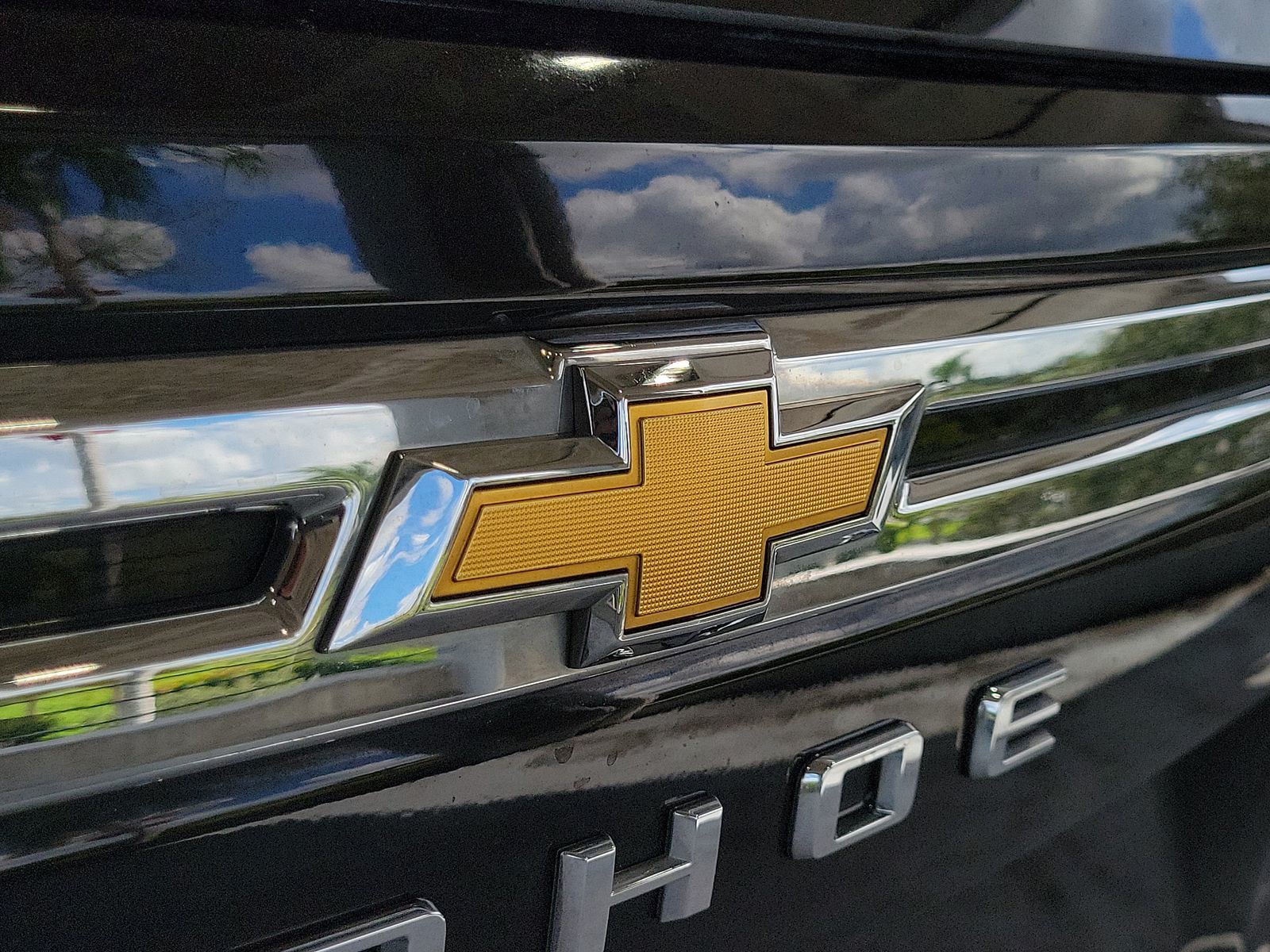 Used 2023 Black Chevrolet LT image 6
