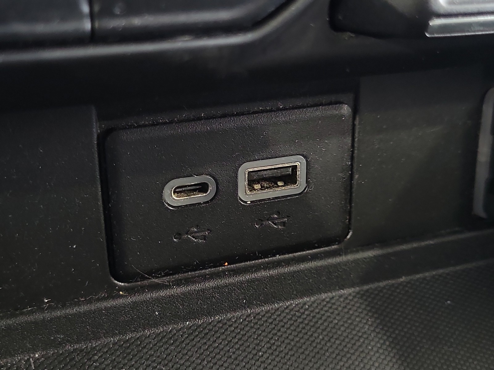 Used 2023 Black Chevrolet LT image 28