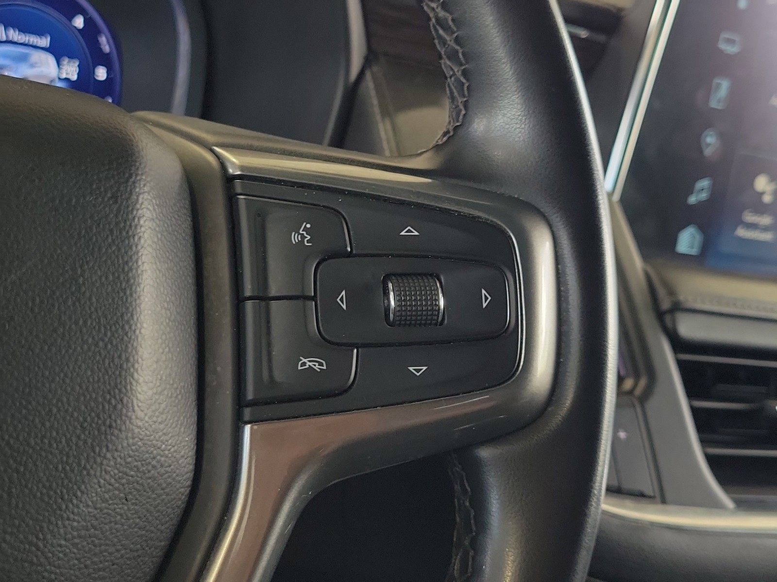 Used 2023 Black Chevrolet LT image 24