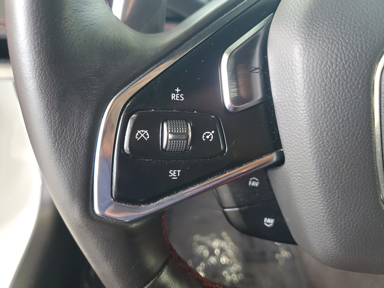 Used 2023 Arctic White Chevrolet 2LT image 19