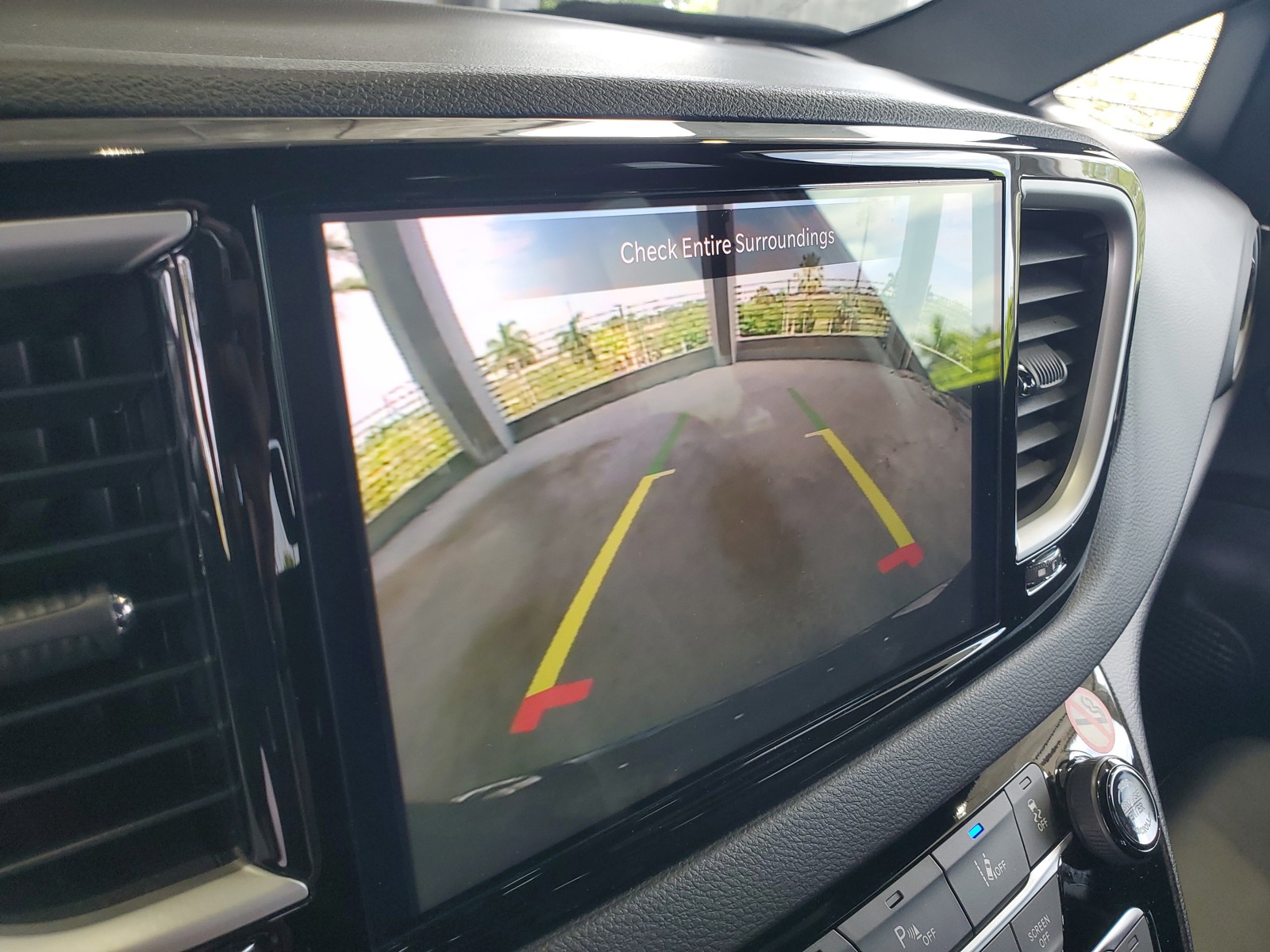 Certified Used 2025 Diamond Black Crystal Pearlcoat Chrysler Select image 26