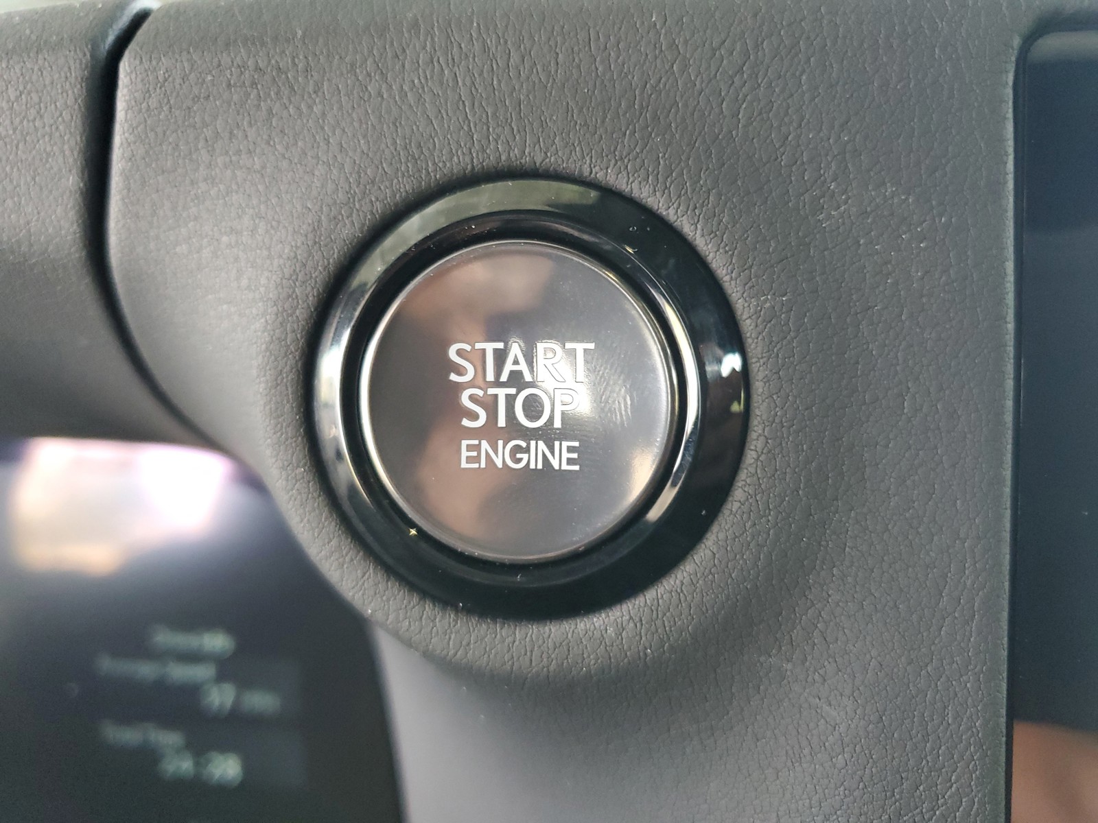 Used 2024 Silver Lexus GX 550 Premium image 31