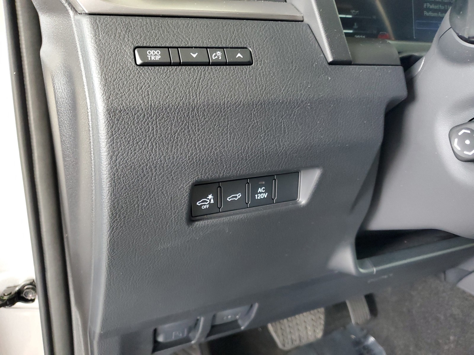 Used 2024 Silver Lexus GX 550 Premium image 21