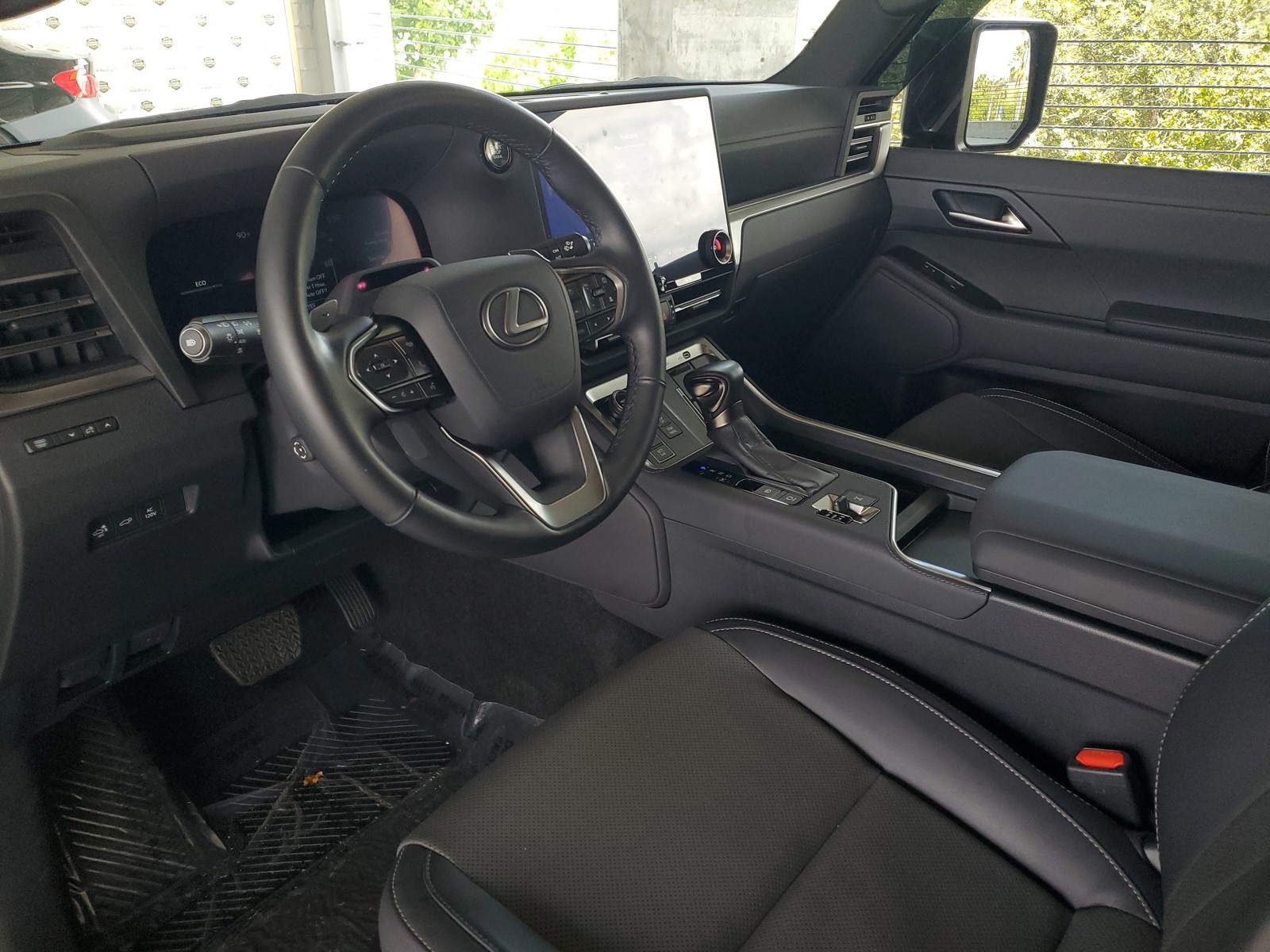 Used 2024 Silver Lexus GX 550 Premium image 16