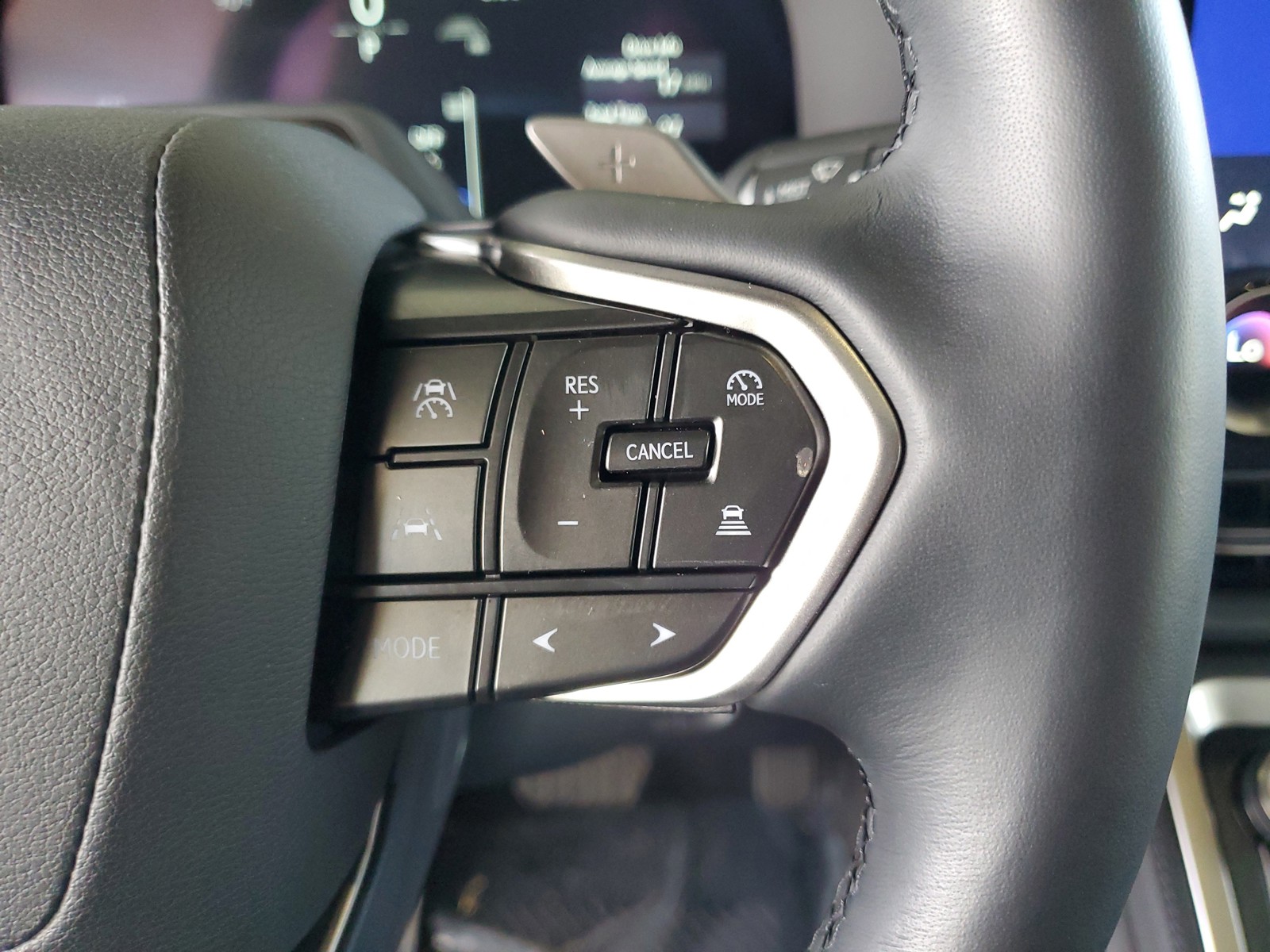 Used 2024 Silver Lexus GX 550 Premium image 24