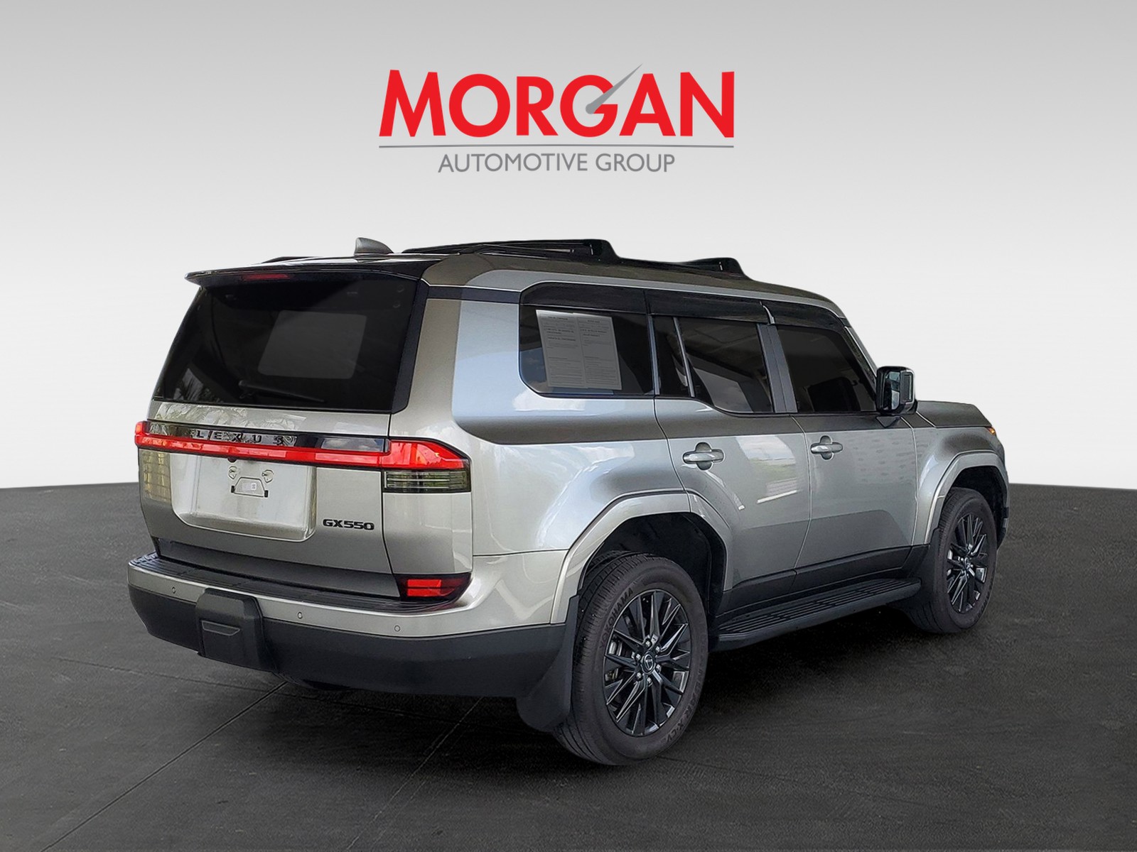 Used 2024 Silver Lexus GX 550 Premium image 2