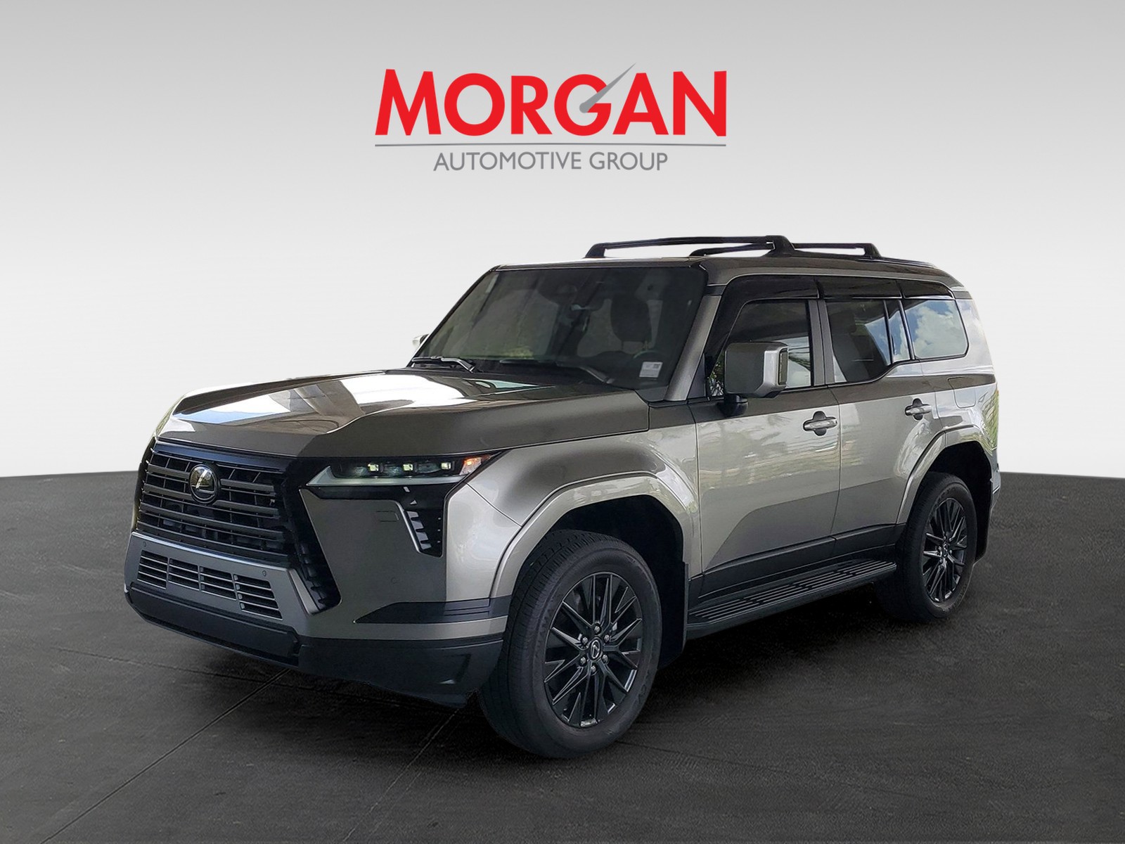 Used 2024 Silver Lexus GX 550 Premium image 4