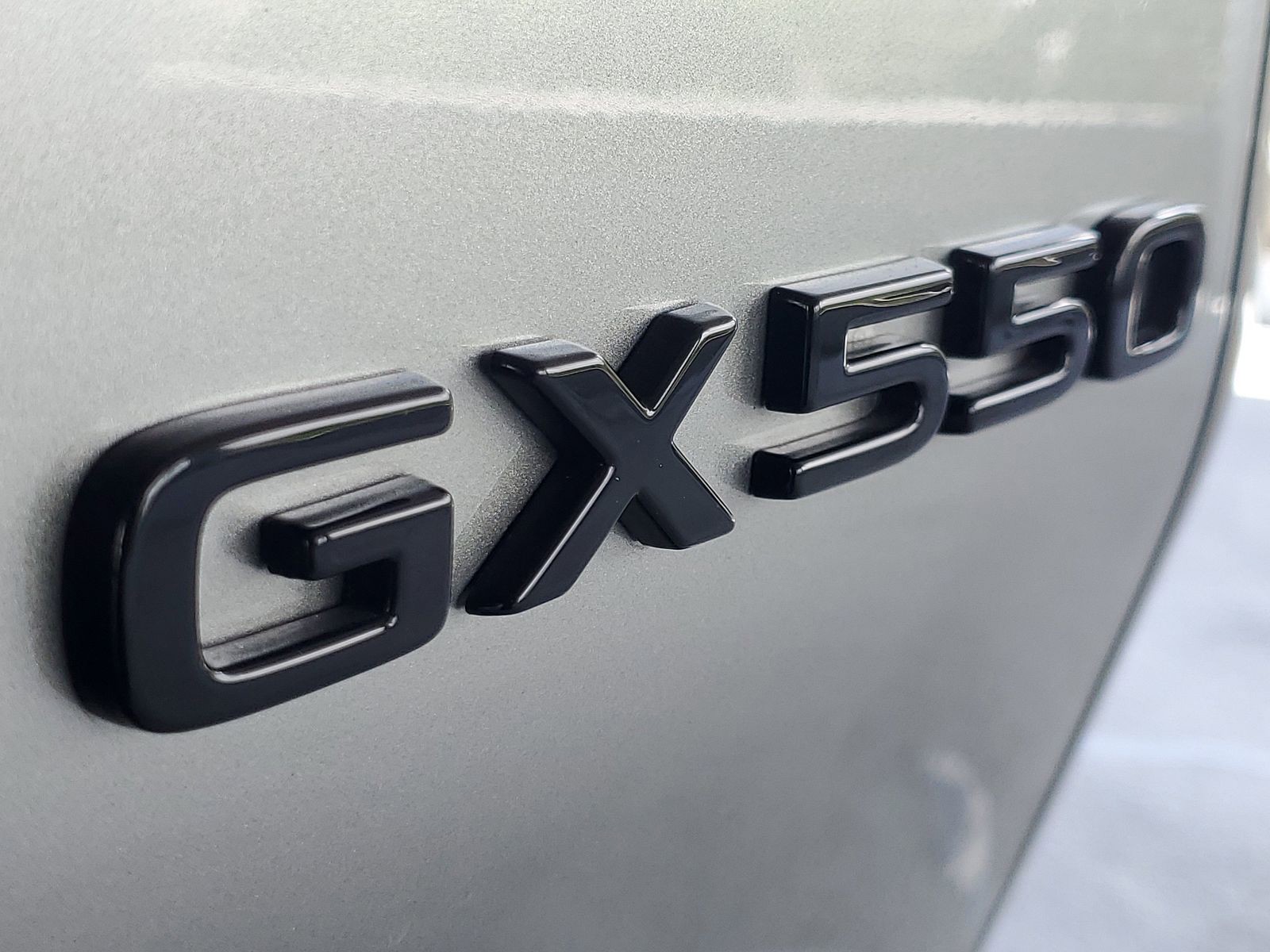 Used 2024 Silver Lexus GX 550 Premium image 6