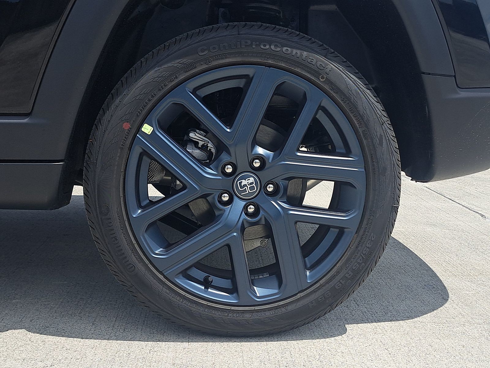 New 2026 Diamond Black Crystal Pearlcoat Jeep 85th Anniversary image 5