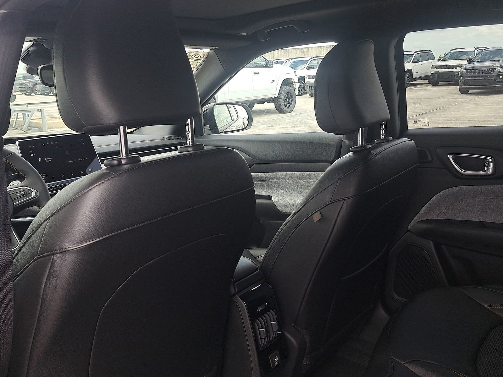 New 2026 Diamond Black Crystal Pearlcoat Jeep 85th Anniversary image 10