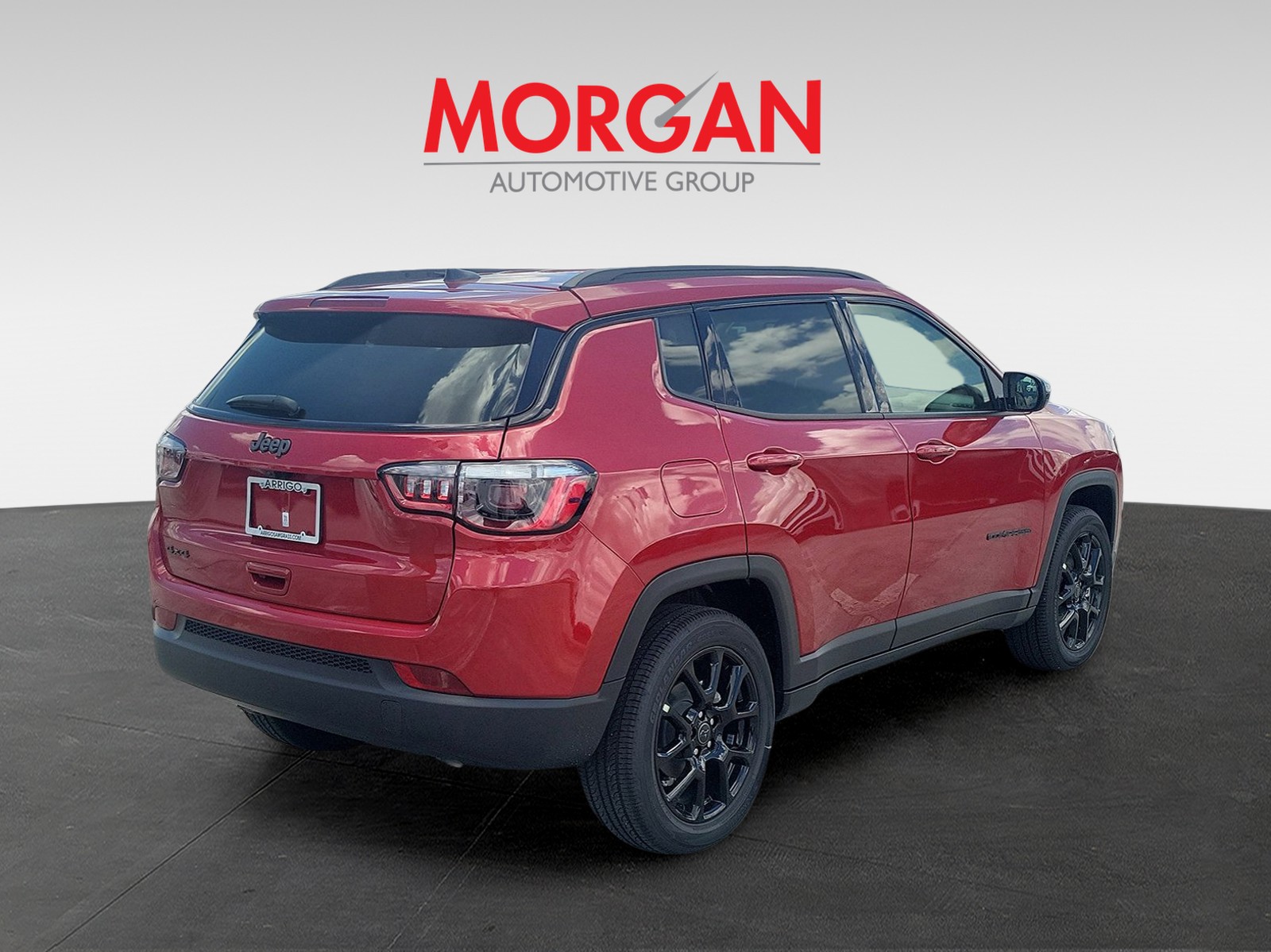 New 2026 Red Hot Pearlcoat Jeep Latitude Altitude image 2