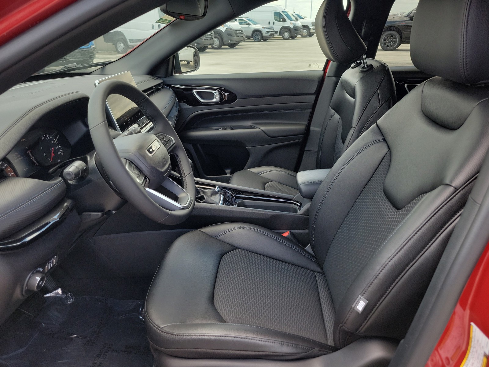 New 2026 Red Hot Pearlcoat Jeep Latitude Altitude image 18
