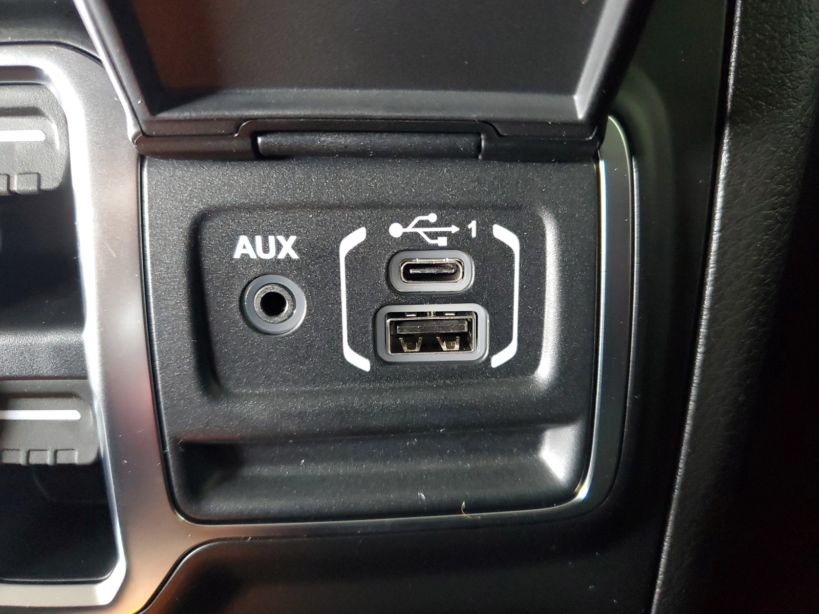 New 2026 Black Clearcoat Jeep Sport S image 30