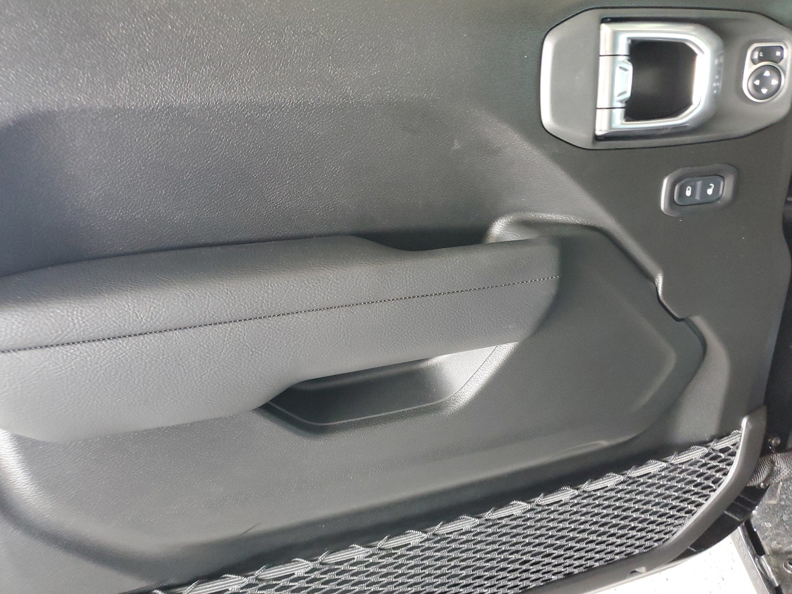 New 2026 Black Clearcoat Jeep Sport S image 15