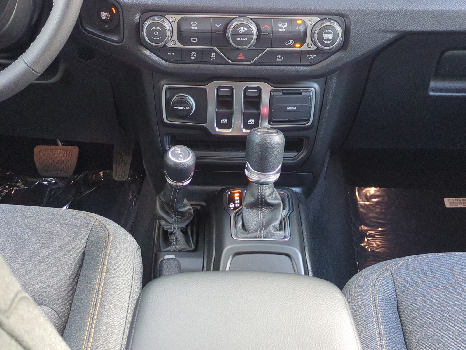 New 2026 Mojito Clearcoat Jeep Sport S image 19