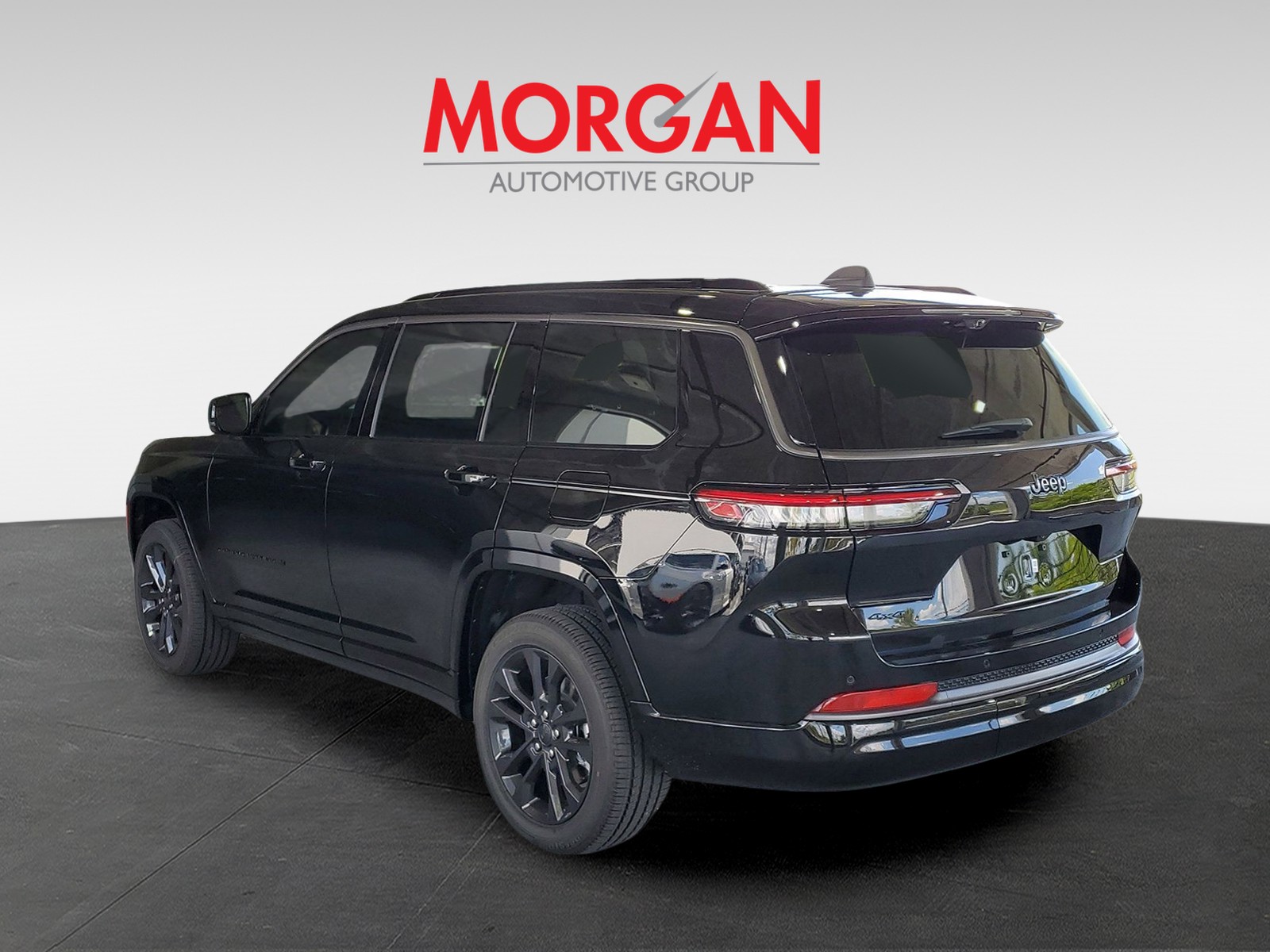 New 2026 Diamond Black Crystal Pearlcoat Jeep Limited Reserve image 3