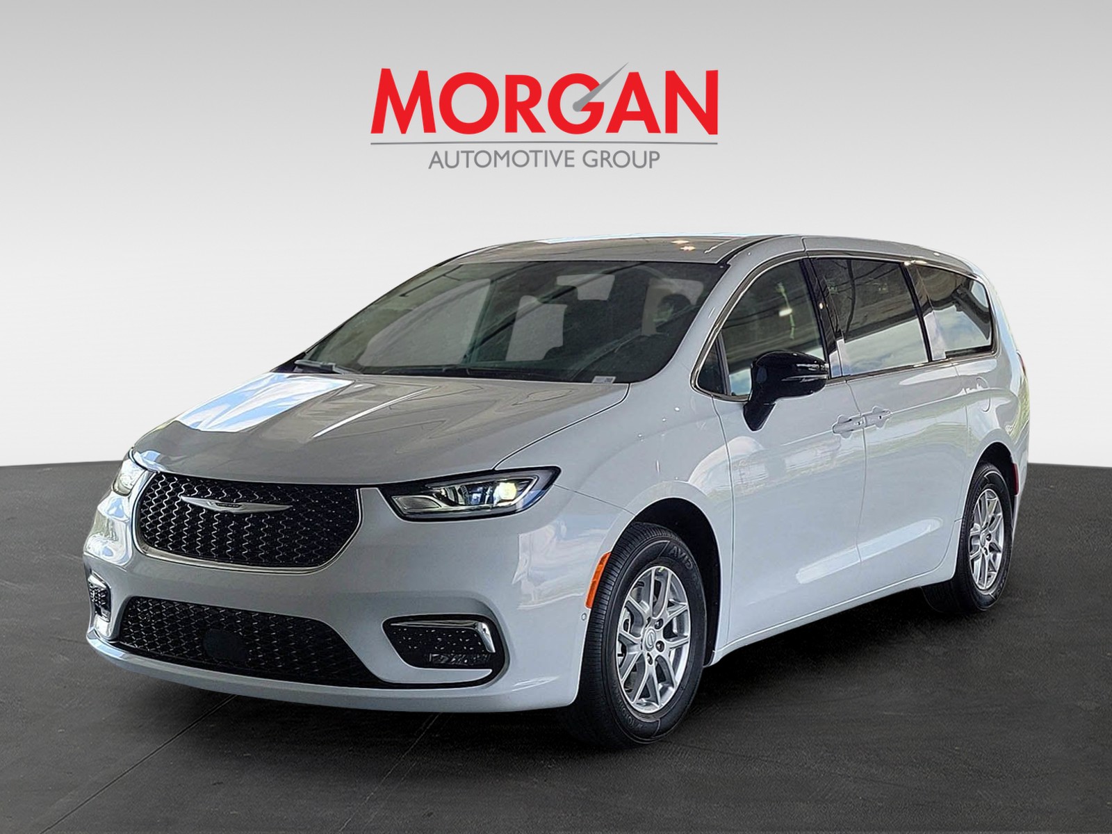 New 2026 Bright White Clearcoat Chrysler Select image 4