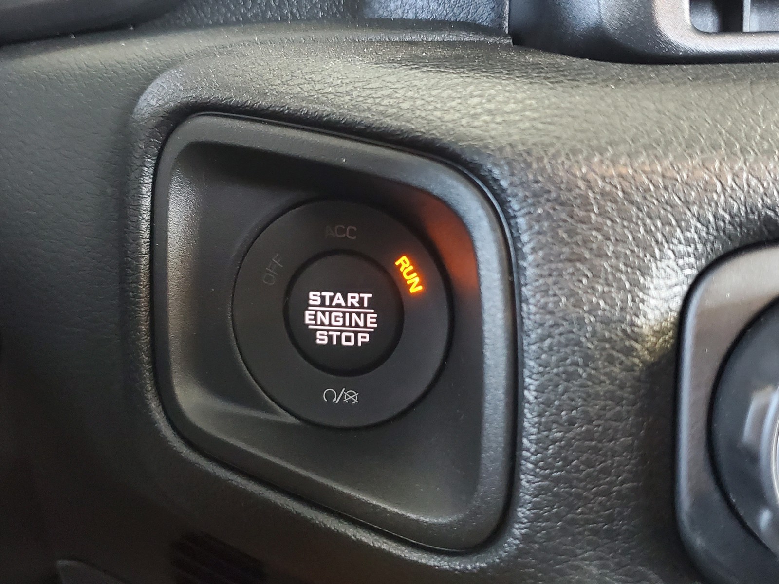 New 2026 Bright White Clearcoat Jeep Sport image 30