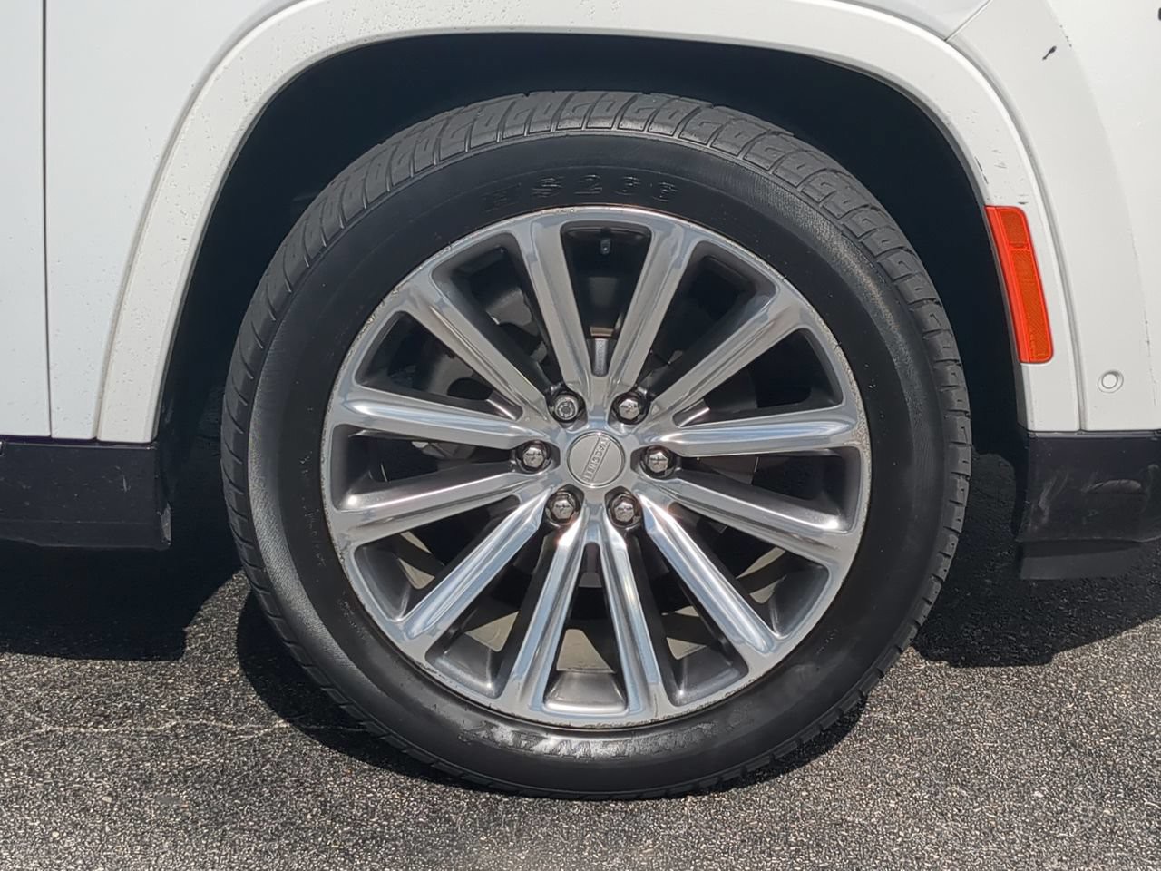 Certified Used 2023 White Jeep Base image 11