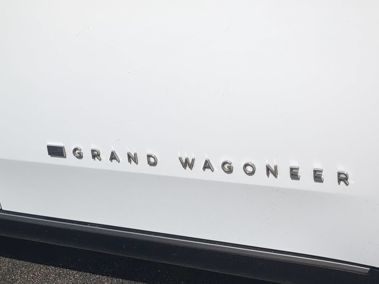 Certified Used 2023 White Jeep Base image 13
