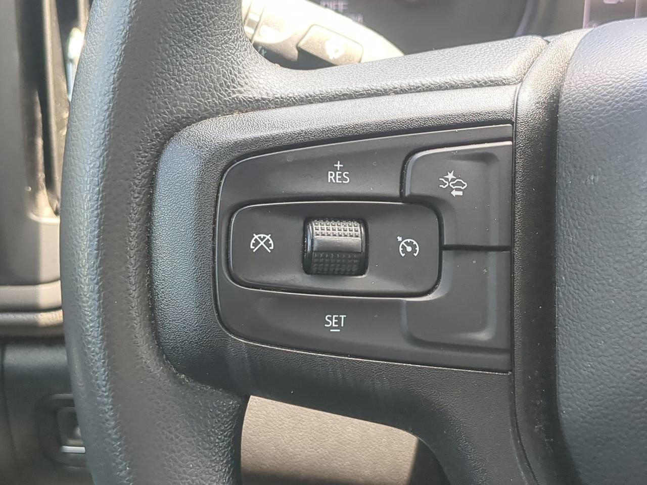 Used 2024 Gray Chevrolet Custom image 27