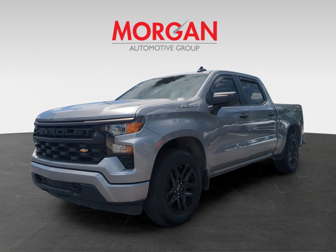 Used 2024 Gray Chevrolet Custom image 9