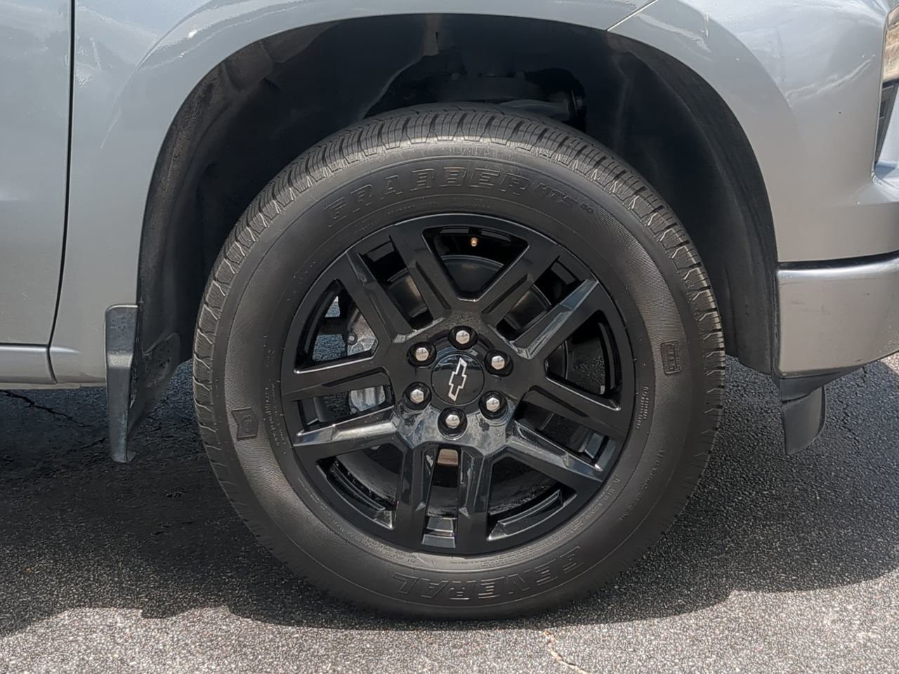 Used 2024 Gray Chevrolet Custom image 11