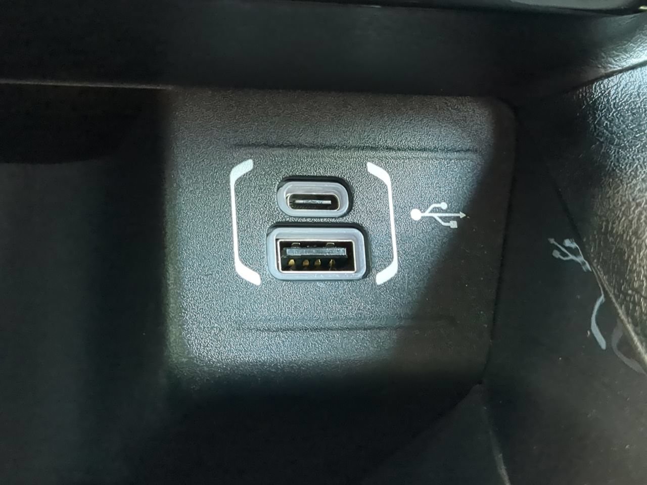 Certified Used 2023 White Jeep Latitude Lux image 26