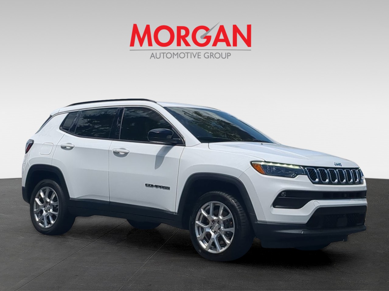 Certified Used 2023 White Jeep Latitude Lux image 2