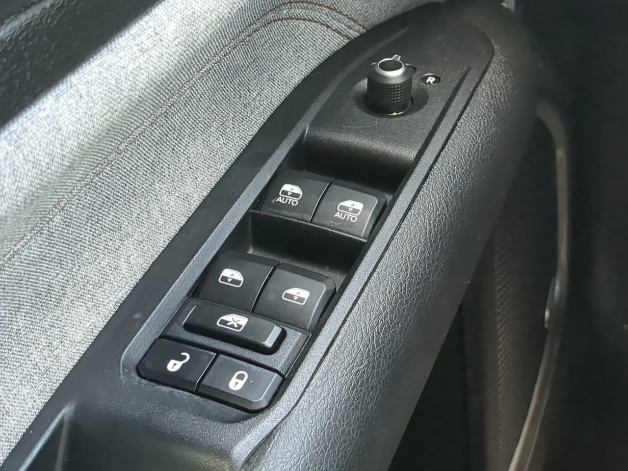Certified Used 2023 White Jeep Latitude Lux image 28