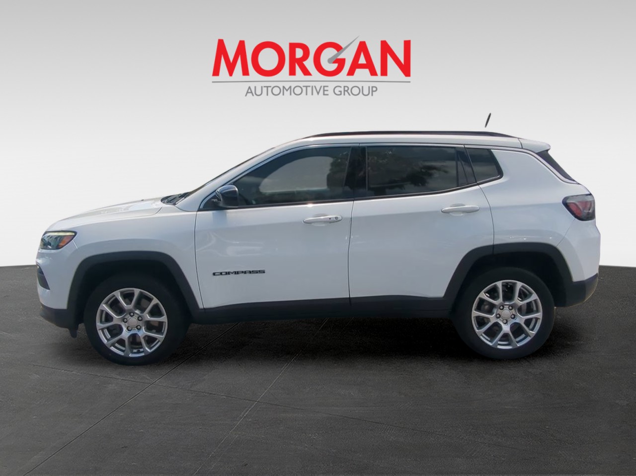 Certified Used 2023 White Jeep Latitude Lux image 8