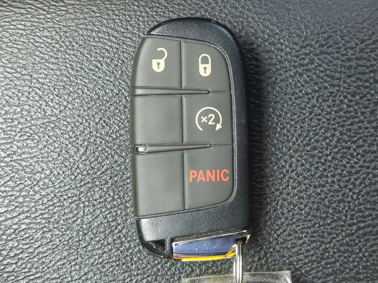 Certified Used 2023 White Jeep Latitude Lux image 35