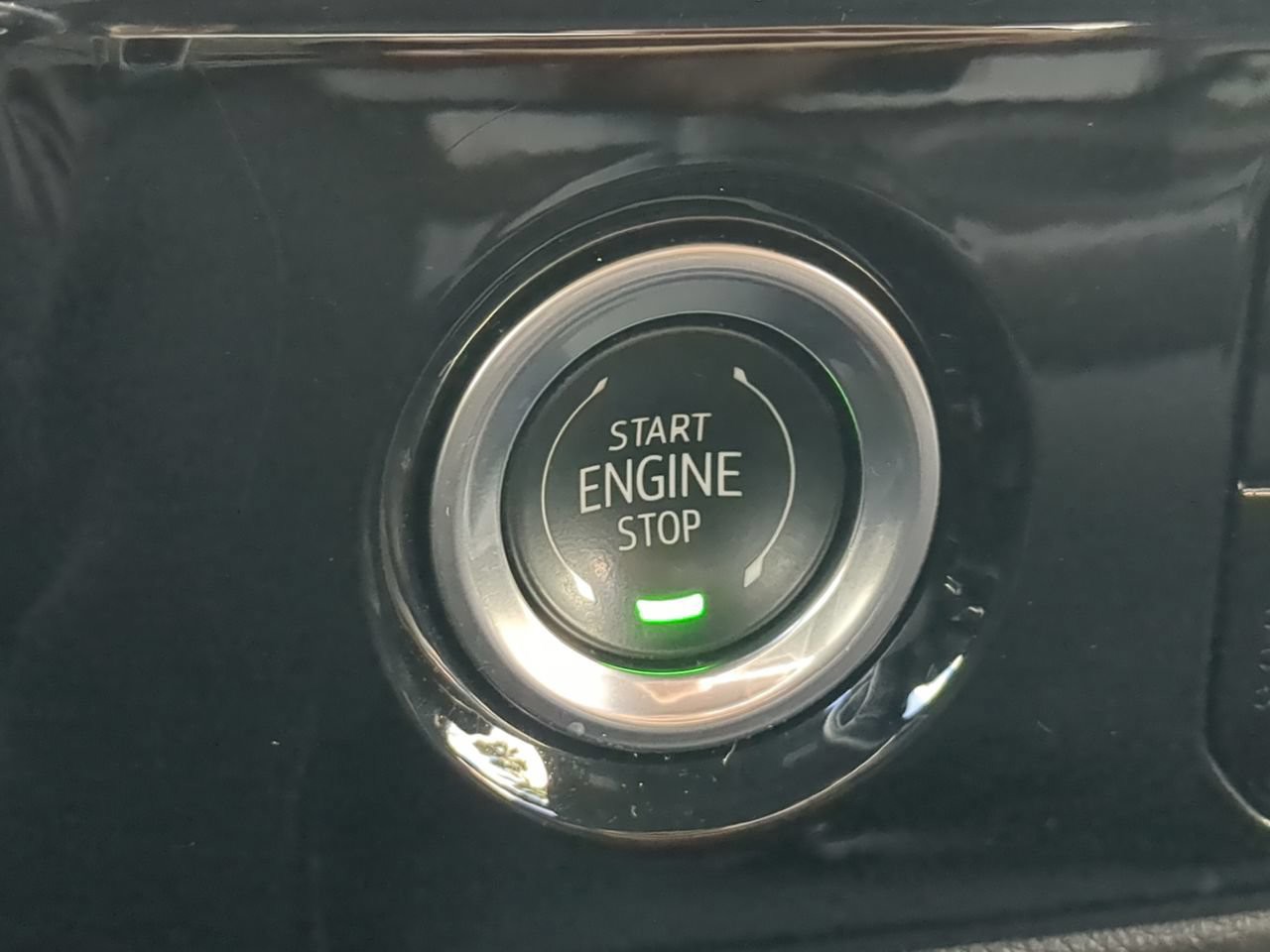 Used 2024 Red Chevrolet LT image 32