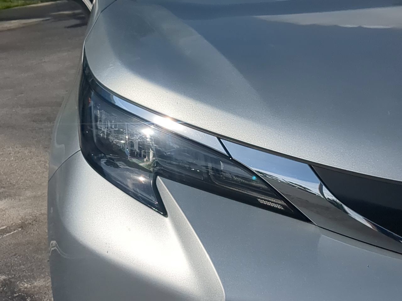 Used 2025 Silver Toyota LE image 10