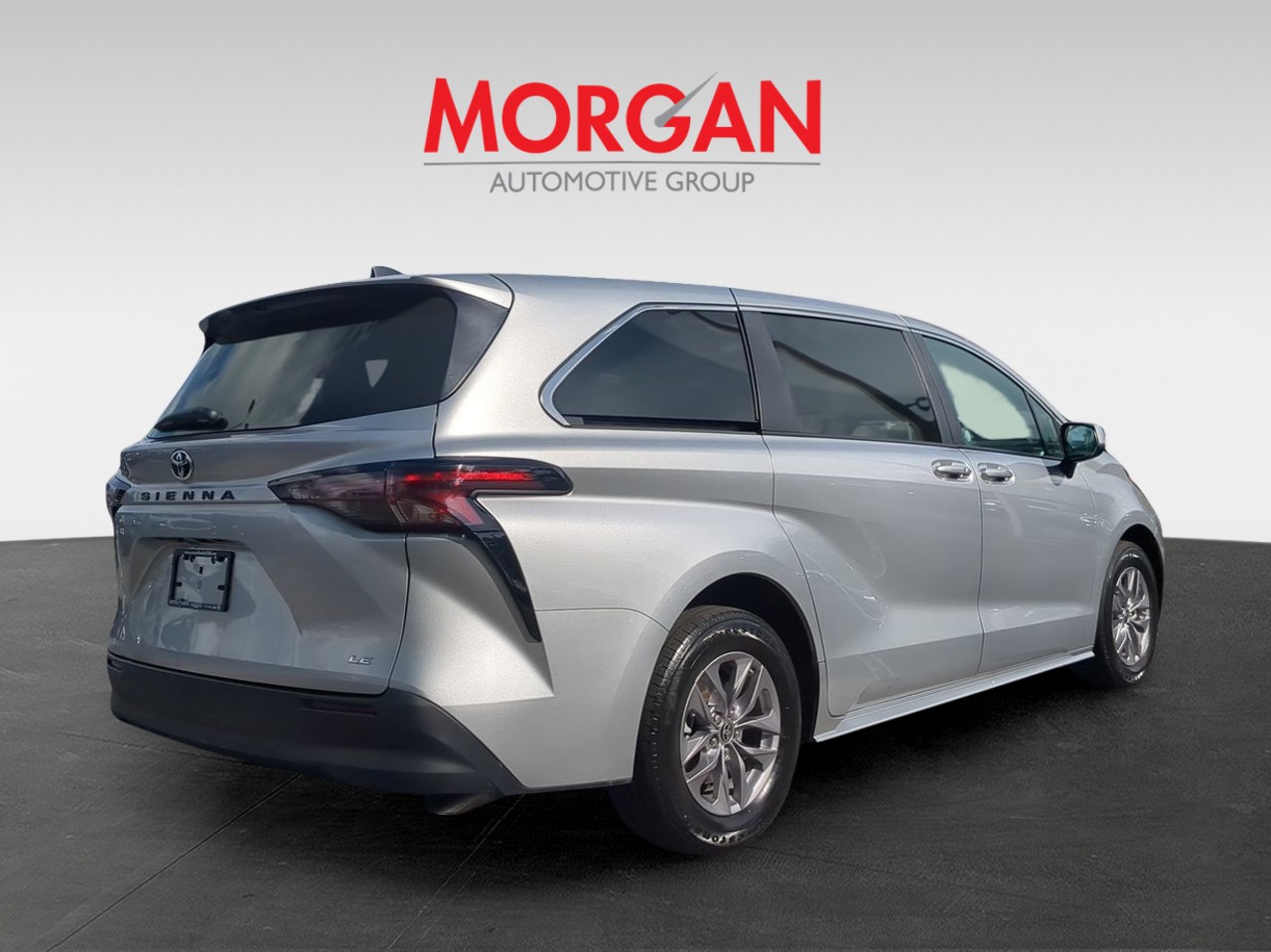 Used 2025 Silver Toyota LE image 5