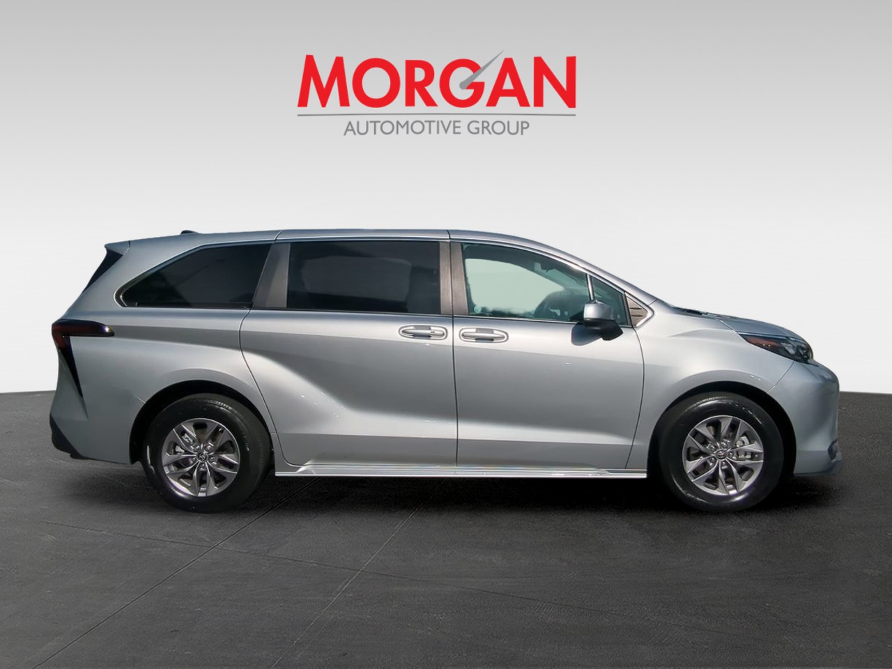 Used 2025 Silver Toyota LE image 4