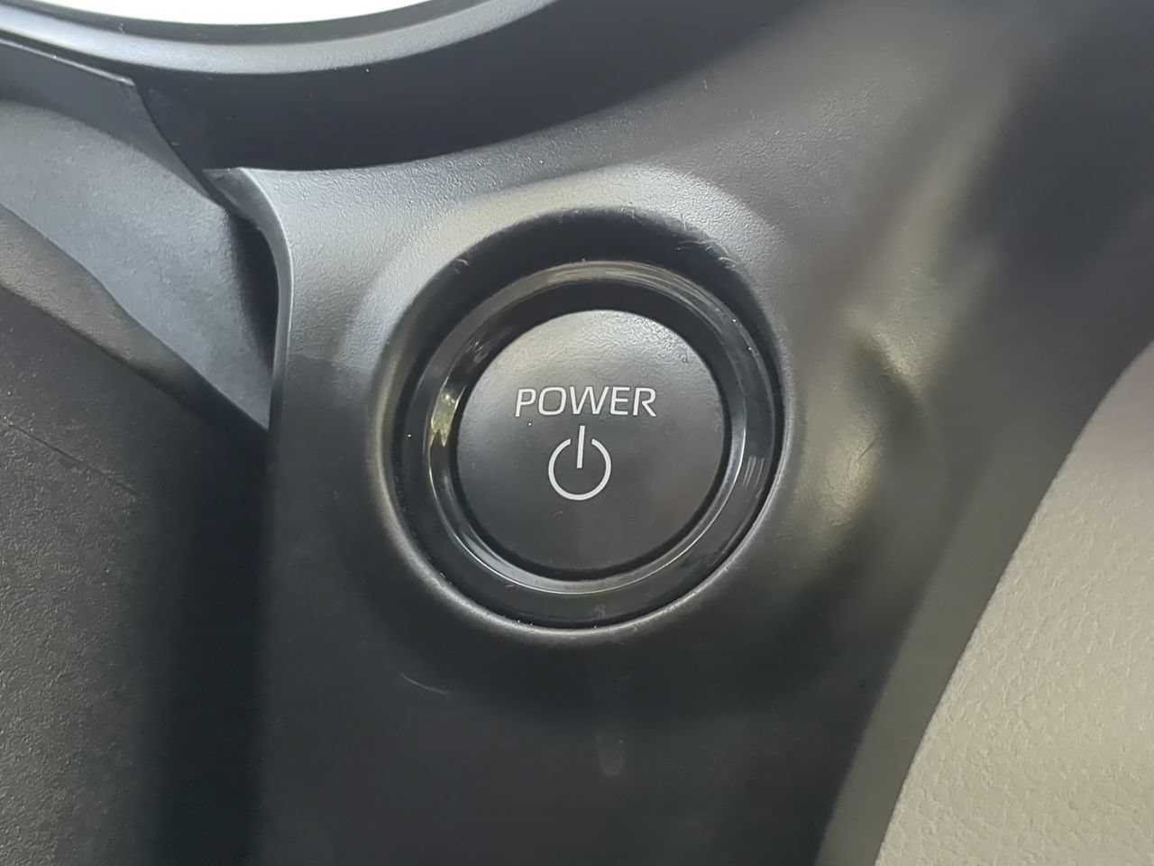 Used 2025 Silver Toyota LE image 33