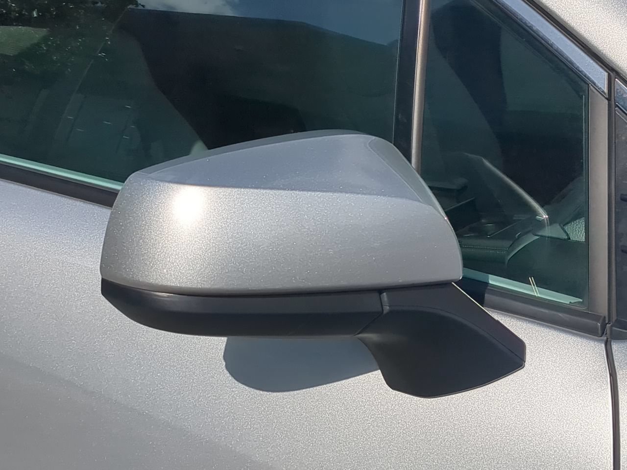 Used 2025 Silver Toyota LE image 12