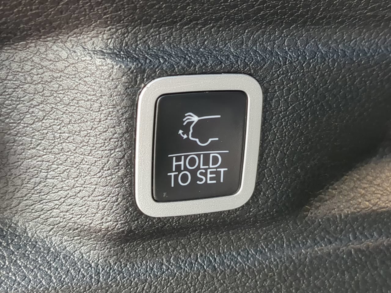 Certified Used 2024 Red Jeep Limited image 15