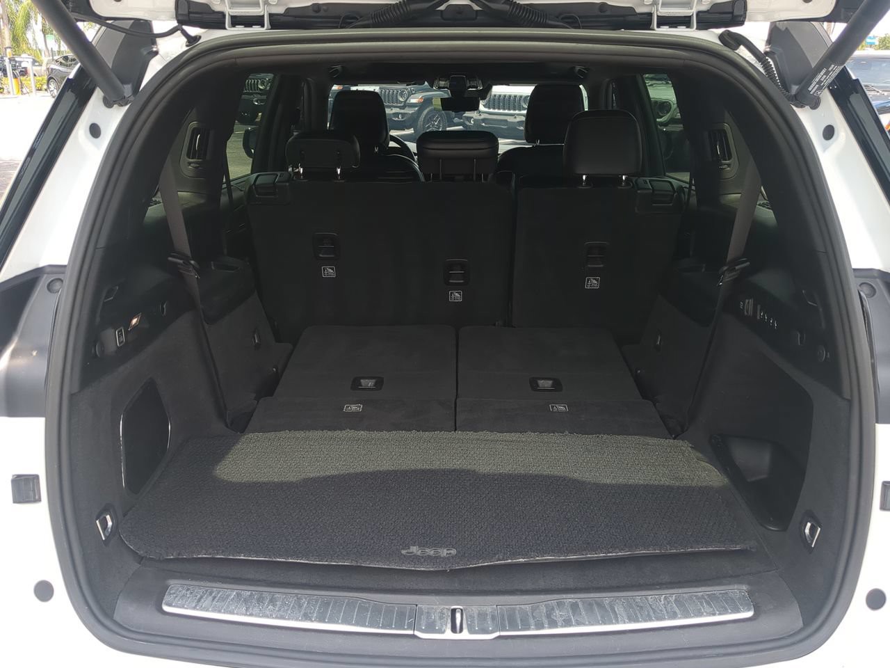 Used 2022 White Jeep Summit image 14