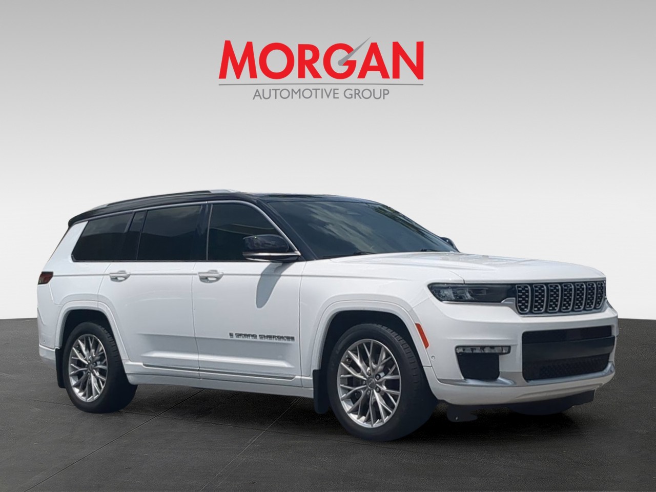 Used 2022 White Jeep Summit image 2